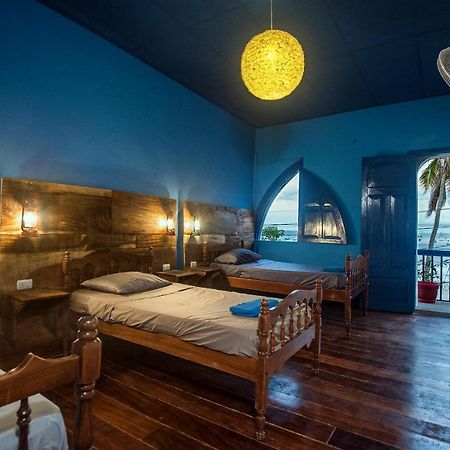 Estrella Beachfront Hotel サン・フアン・デル・スル エクステリア 写真