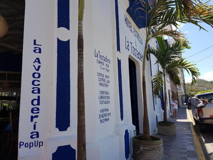 Estrella Beachfront Hotel サン・フアン・デル・スル エクステリア 写真
